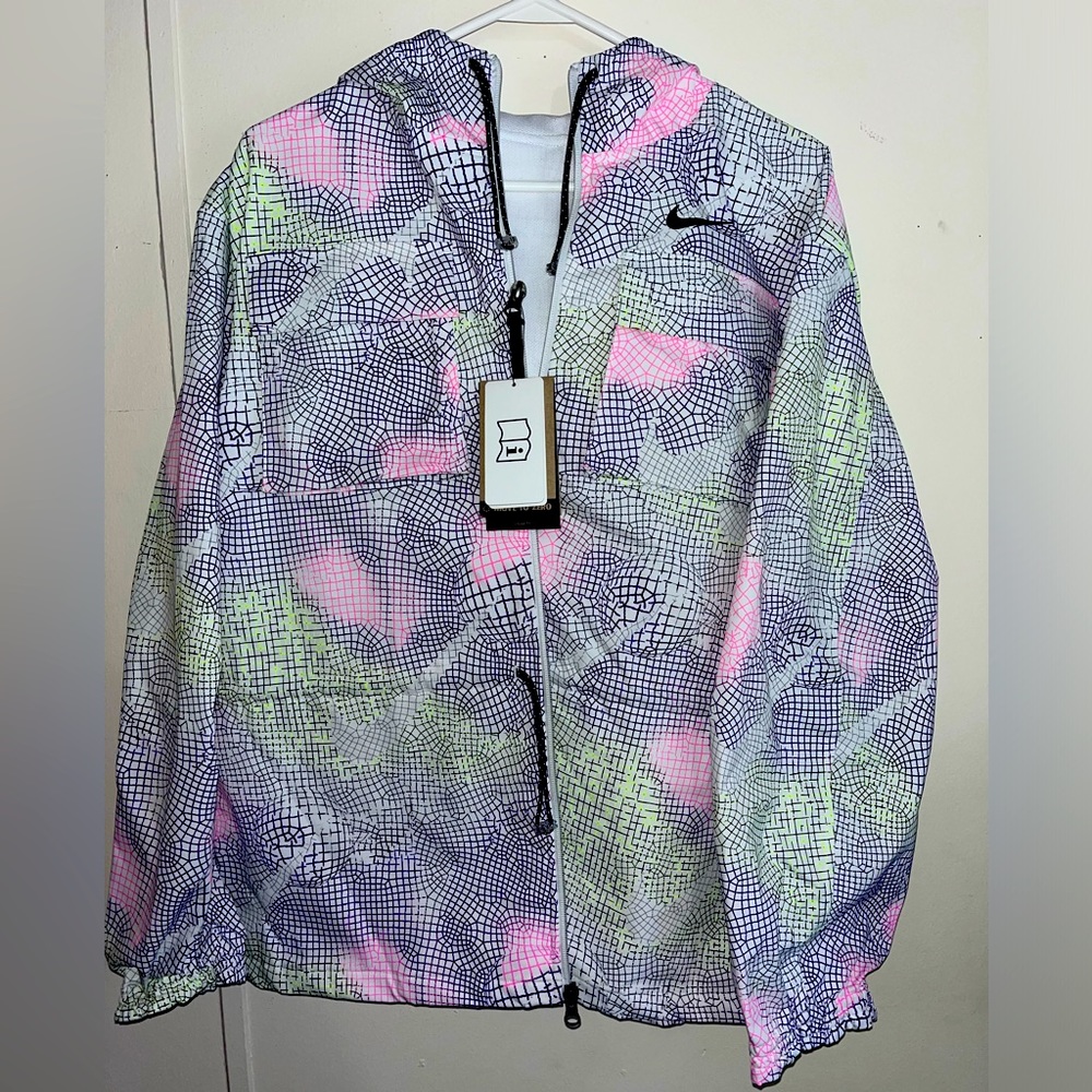 NWT Nike Serena Williams Design Crew
Women's Woven Jacket